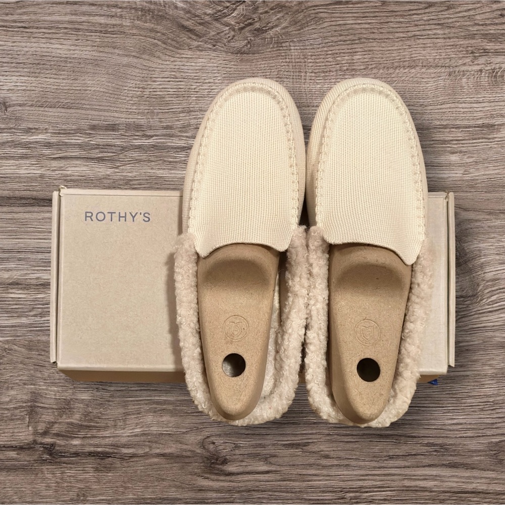 Rothy’s   Ivory Scuff Slipper  Size 7